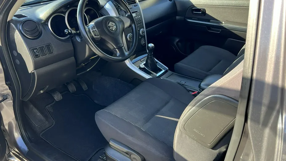 SUZUKI Grand Vitara -