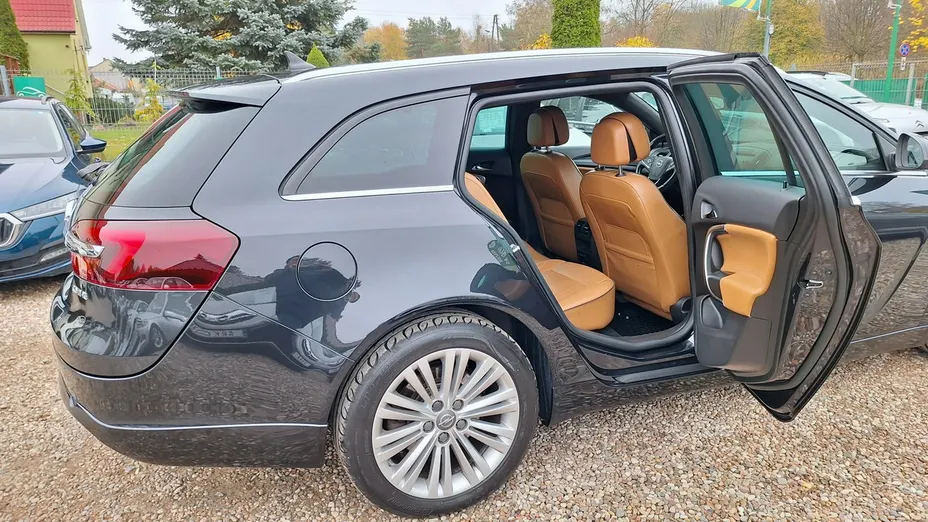 OPEL Insignia -