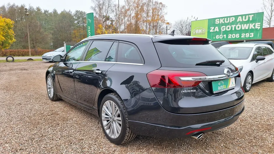 OPEL Insignia -