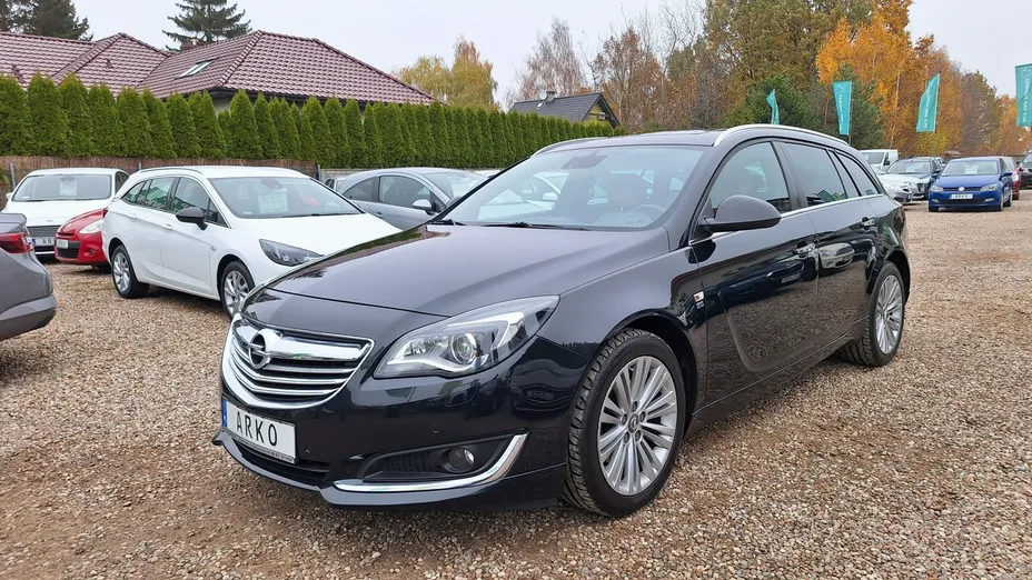 OPEL Insignia -