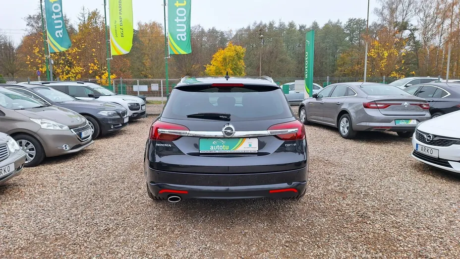OPEL Insignia -