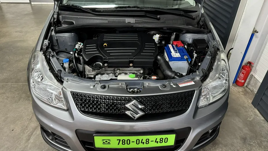 SUZUKI SX4 -