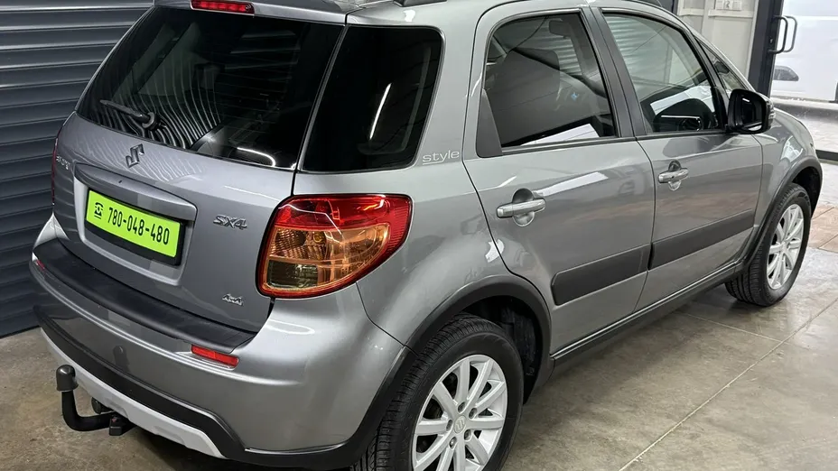 SUZUKI SX4 -