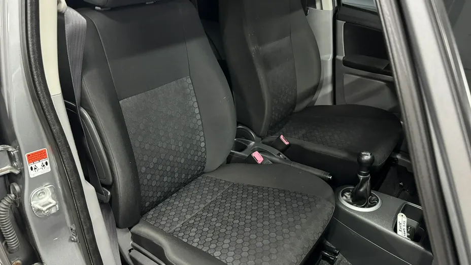 SUZUKI SX4 -