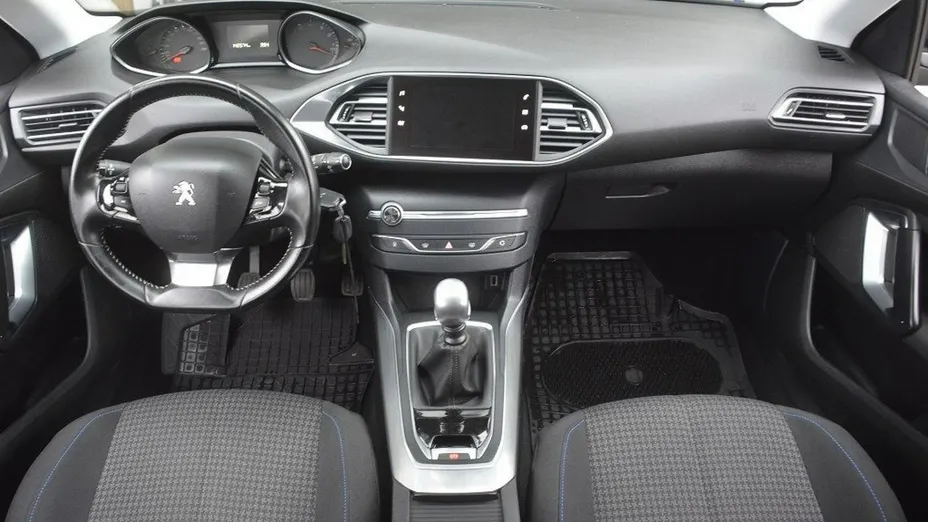 PEUGEOT 308 -