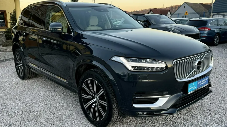 VOLVO XC90 -