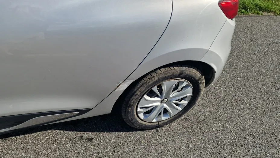 RENAULT Clio -