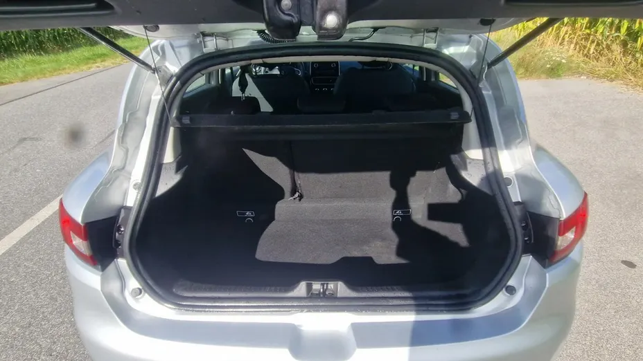 RENAULT Clio -