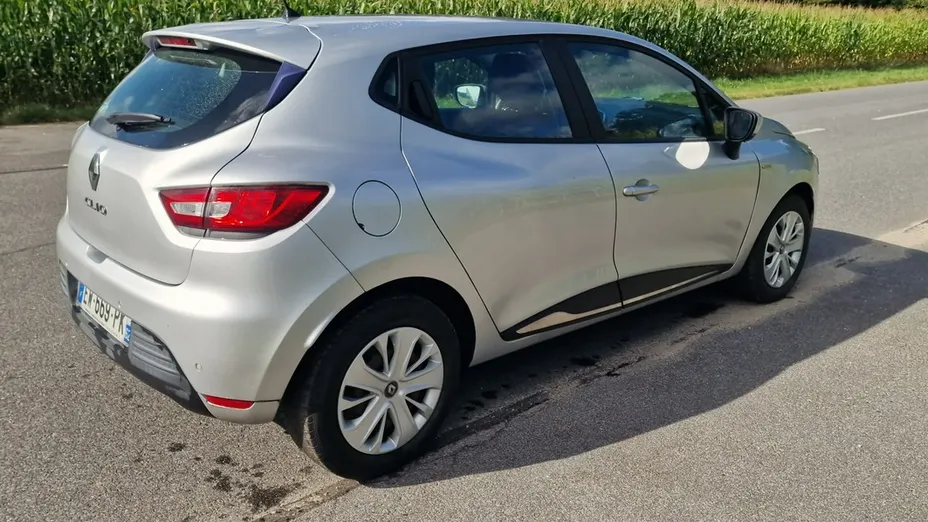 RENAULT Clio -
