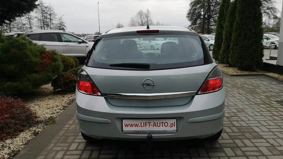 OPEL Astra -