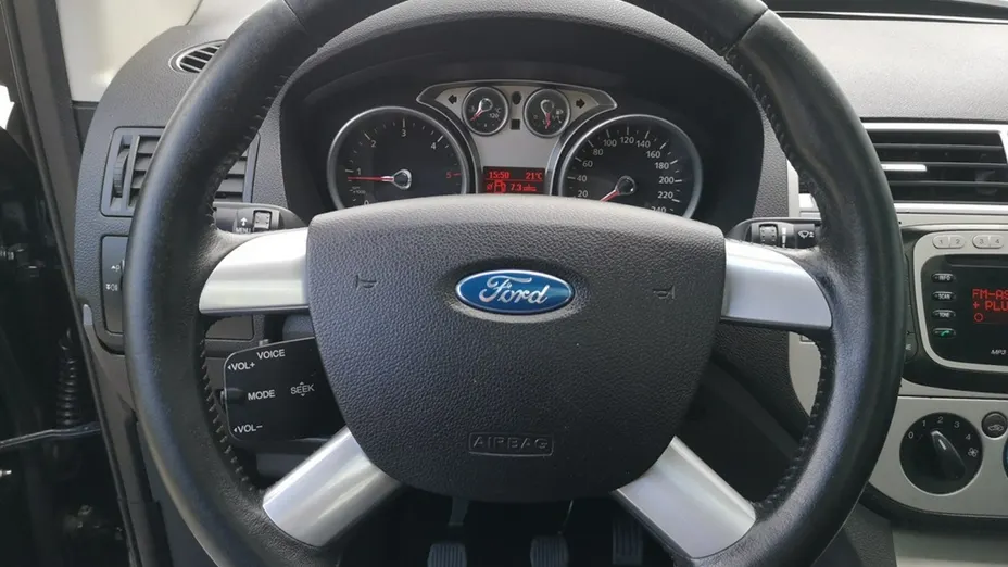 FORD Kuga -