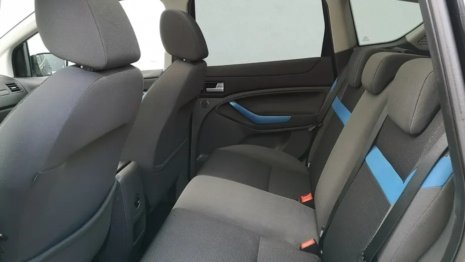 FORD Kuga -