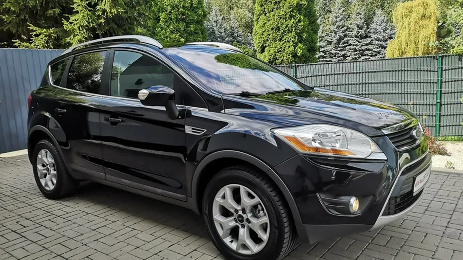 FORD Kuga -