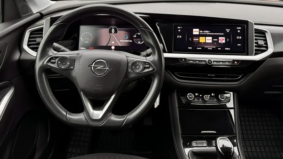 OPEL Grandland X -