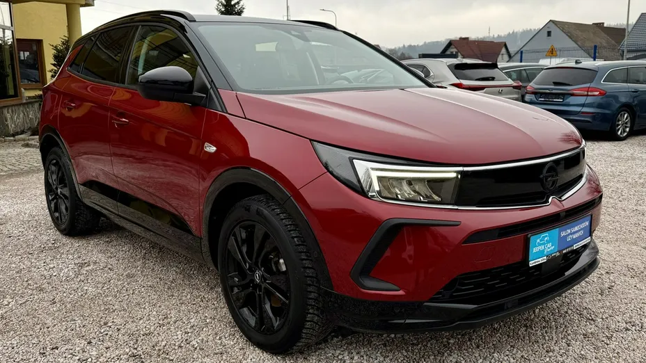 OPEL Grandland X -