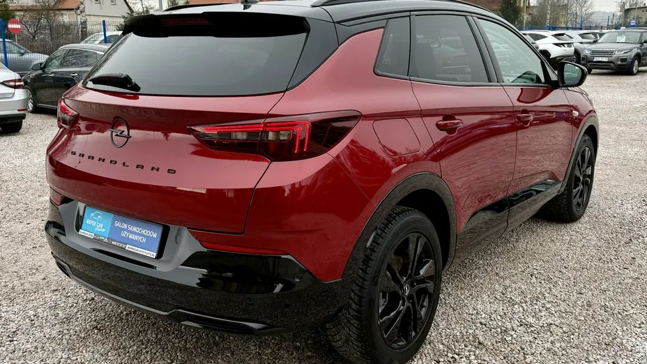 OPEL Grandland X -
