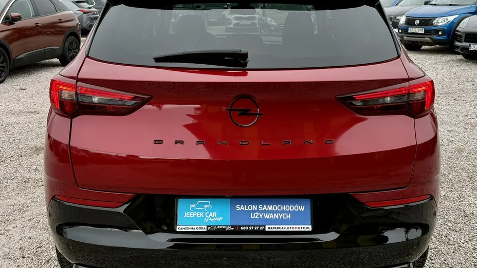 OPEL Grandland X -