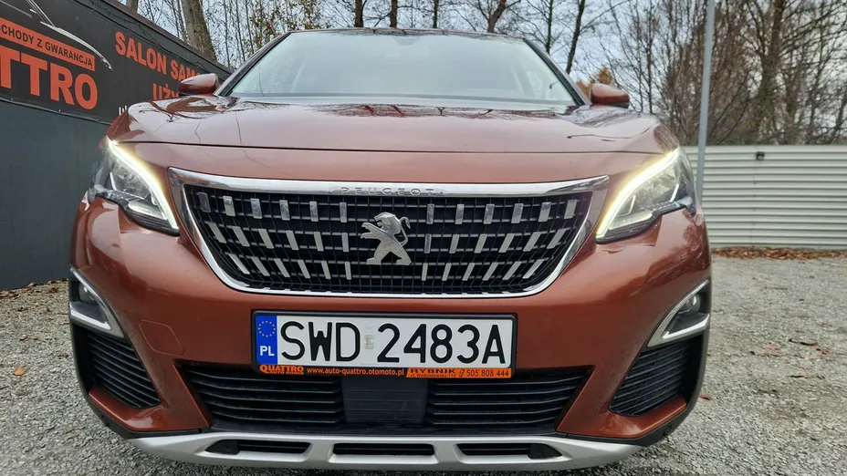 PEUGEOT 3008 -