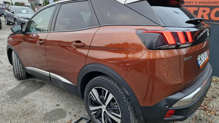 PEUGEOT 3008 -