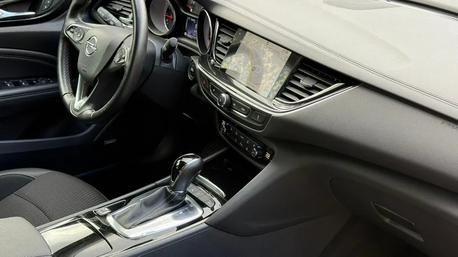 OPEL Insignia -