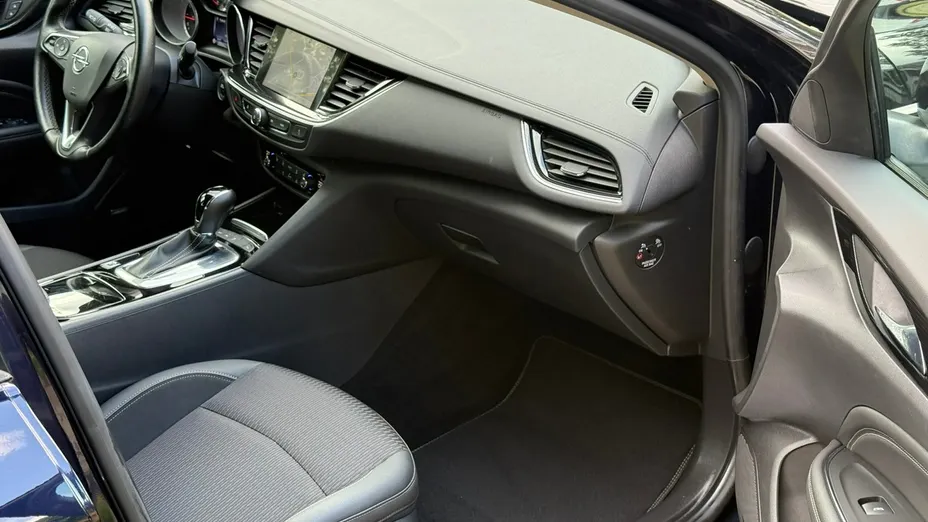 OPEL Insignia -