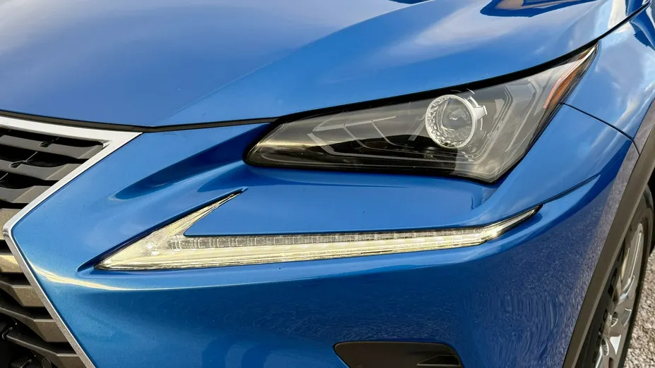 LEXUS NX -