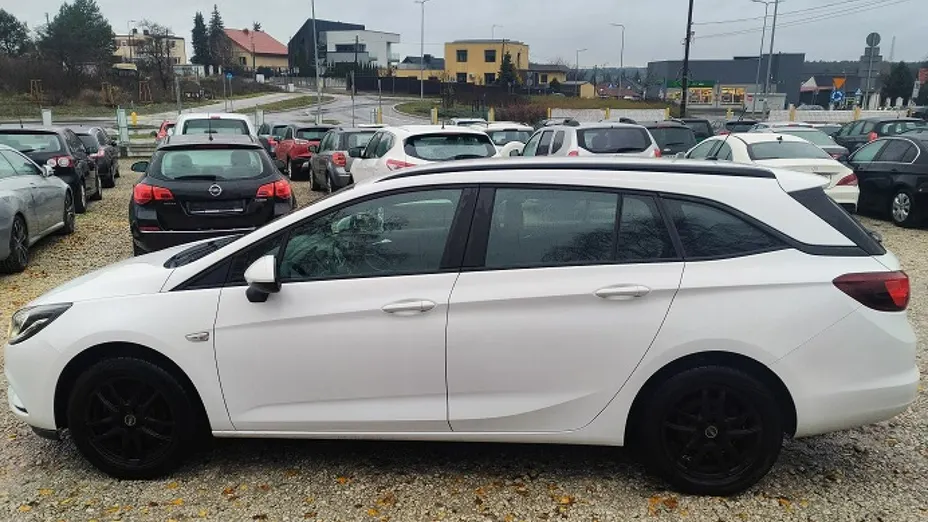 OPEL Astra -