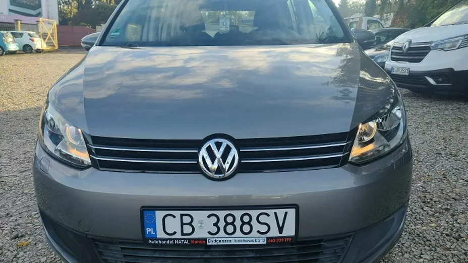 VOLKSWAGEN Touran -