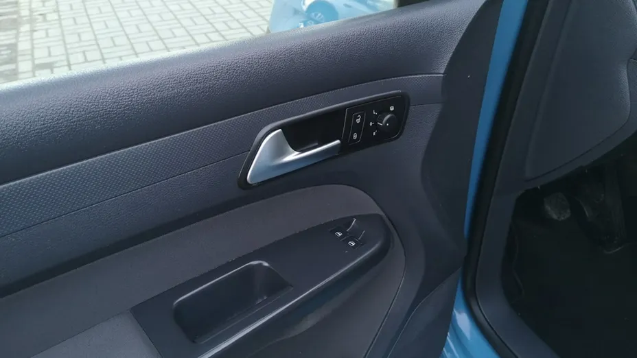 VOLKSWAGEN Caddy -