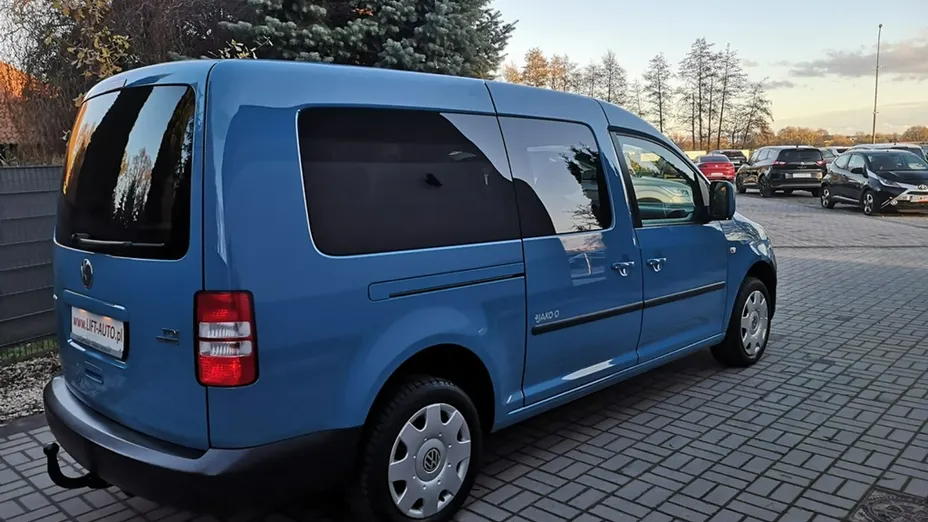 VOLKSWAGEN Caddy -