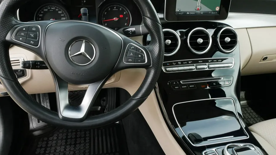 MERCEDES-BENZ C Klasa -