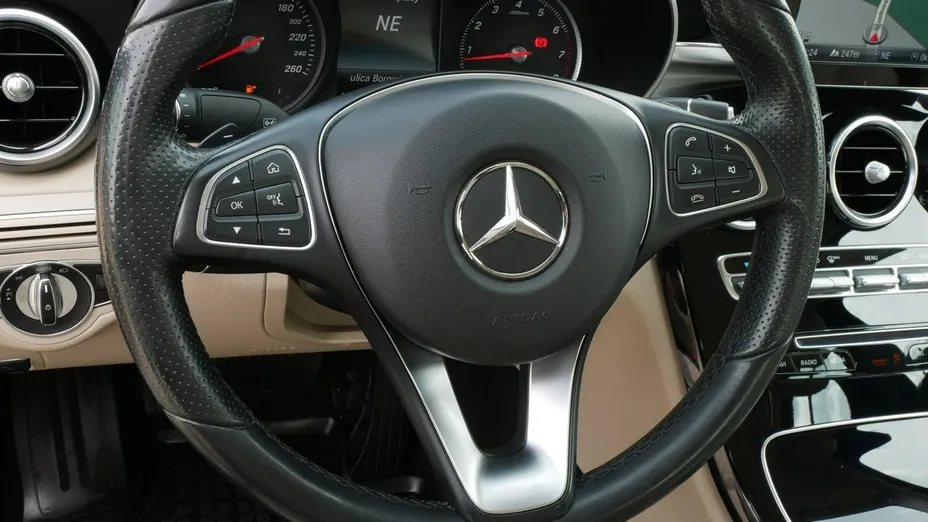 MERCEDES-BENZ C Klasa -