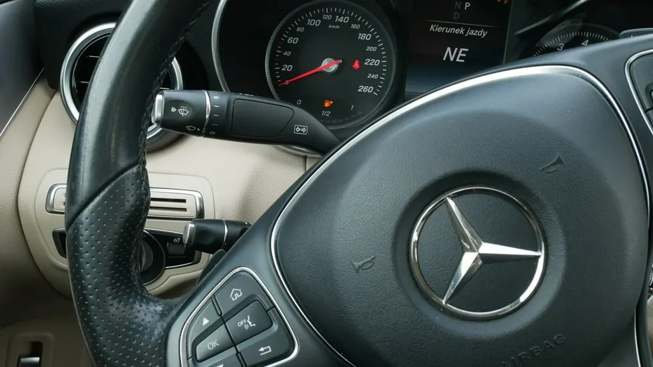 MERCEDES-BENZ C Klasa -