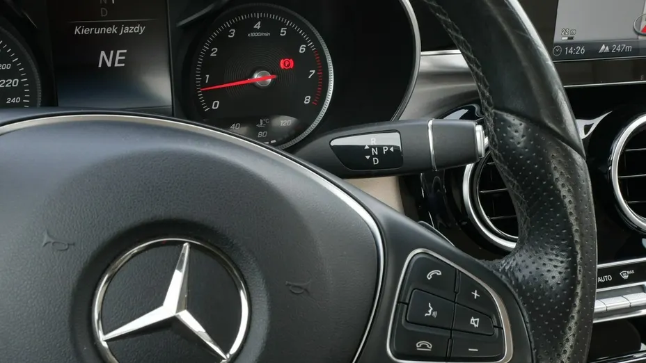 MERCEDES-BENZ C Klasa -