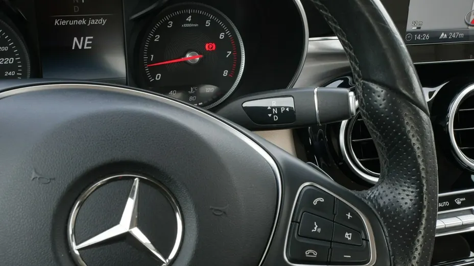 MERCEDES-BENZ C Klasa -