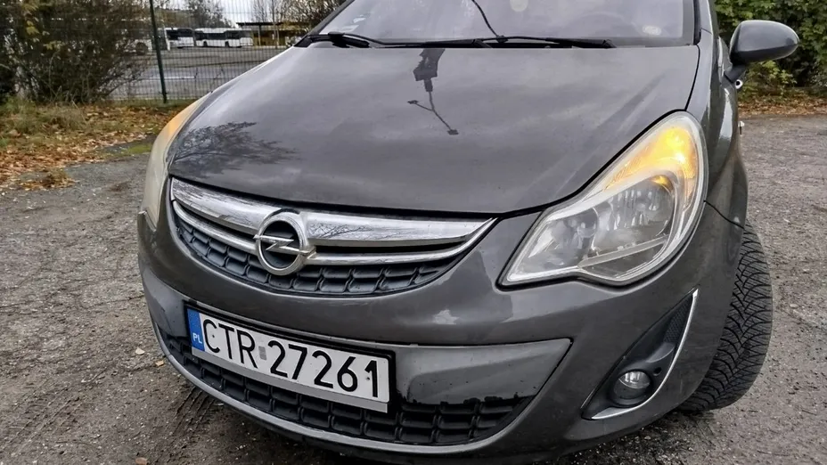 OPEL Corsa -