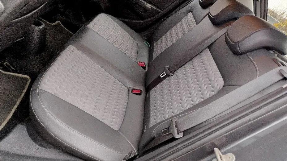 OPEL Corsa -