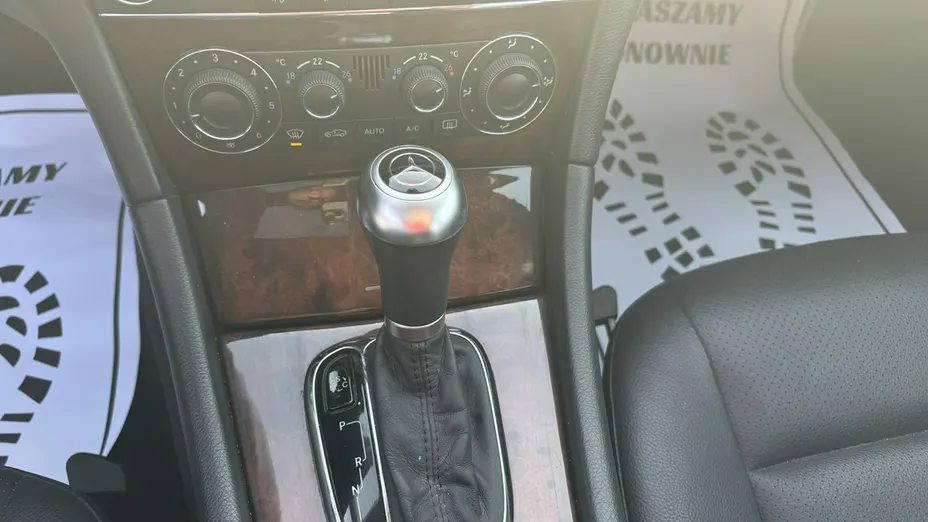MERCEDES-BENZ C Klasa -