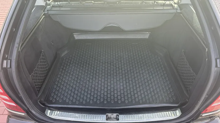 MERCEDES-BENZ C Klasa -