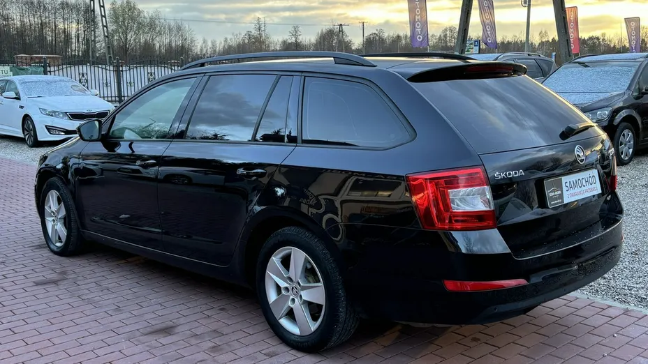 SKODA Octavia -