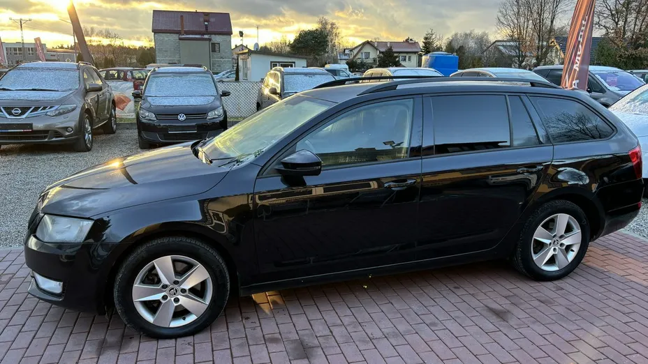 SKODA Octavia -