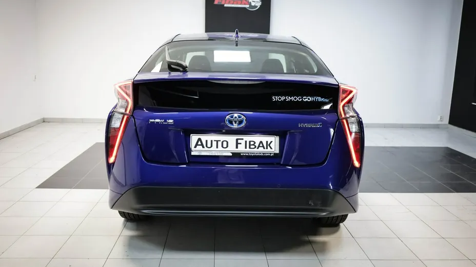 TOYOTA Prius -