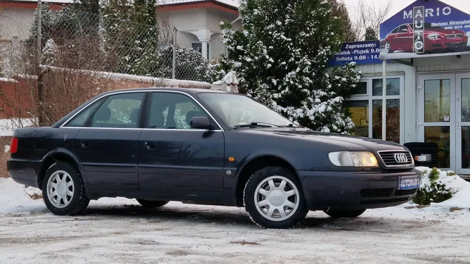 AUDI A6 -