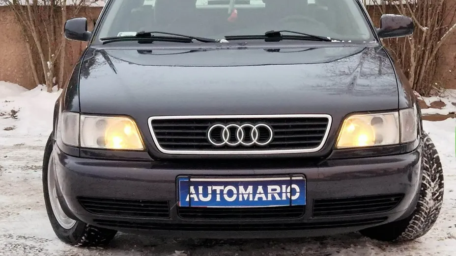 AUDI A6 -