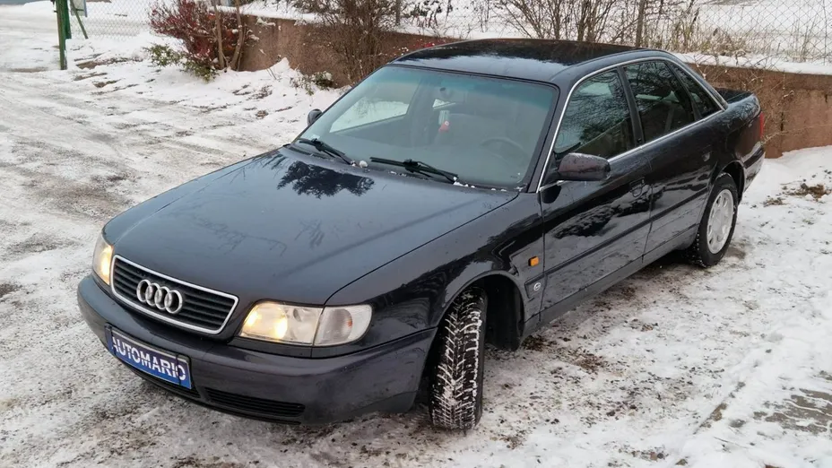 AUDI A6 -
