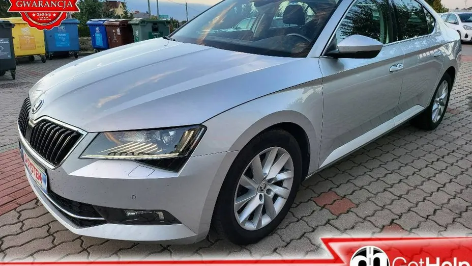 SKODA Superb -