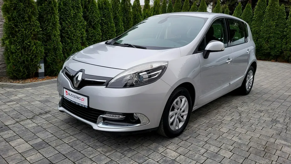 RENAULT Scenic -