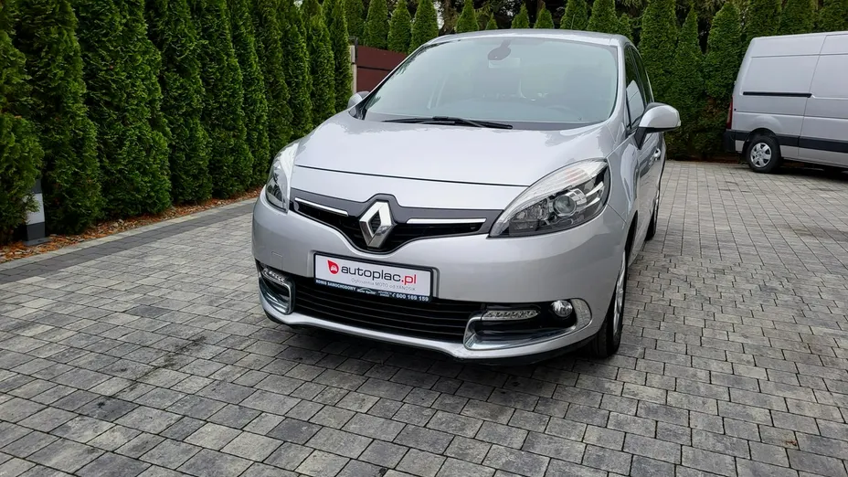 RENAULT Scenic -