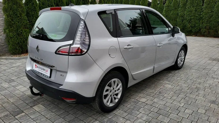 RENAULT Scenic -