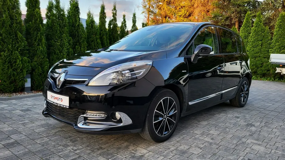 RENAULT Scenic -